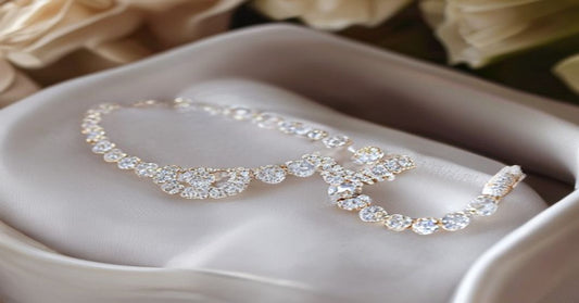 Matching Diamond Earring and Necklace Sets Canada: When to Buy a Set